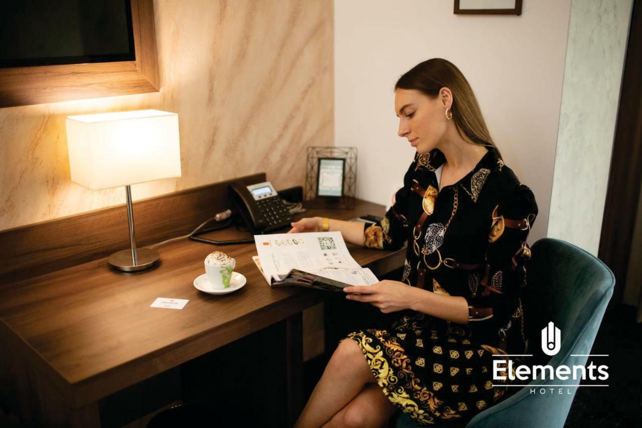 Hotel Elements نوفي بازار المظهر الخارجي الصورة