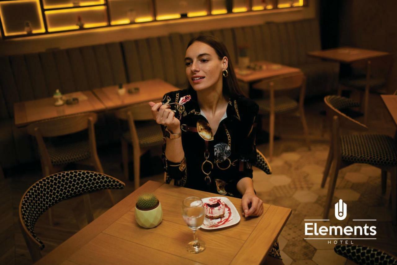 Hotel Elements نوفي بازار المظهر الخارجي الصورة